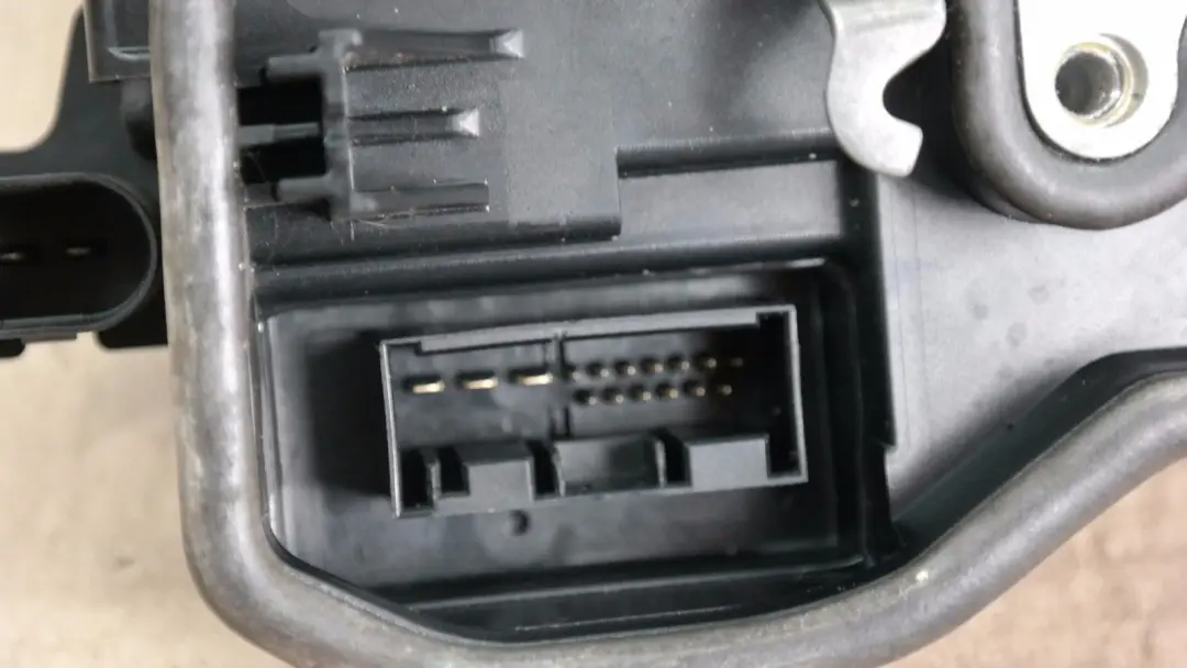 BMW 7 Series E65 E66 Rear Left Door Basic System Latch Lock N/S 7012145 - SKU rhd-7012145 - Part number 51227012145