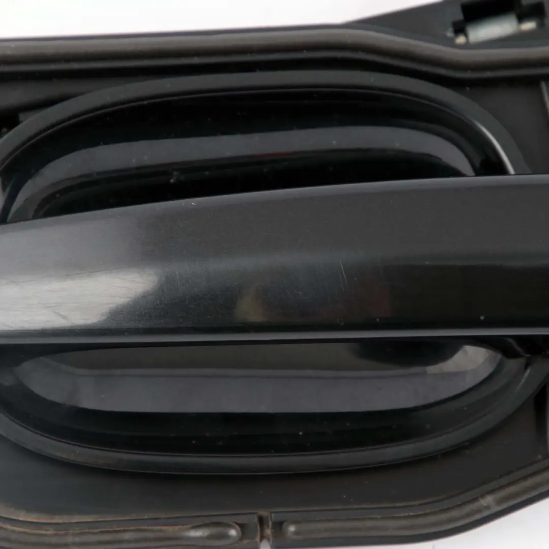 Complete Front Left Grab Handle N/S Black Sapphire Metallic 475 to BMW 5 E60 E61 1 with Part number 7034469 BMW 5 E60 E61 1 Complete Front Left Grab Handle N/S Black Sapphire Metallic 475 - SKU rhd-7034469-BS1 - Part number 7034469