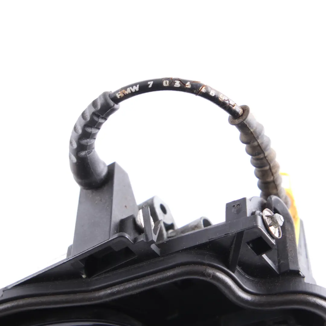 Grab Handle BMW E60 E61 4 Complete Front Left N/S Door Carbonschwarz Black 416 to with Part number 7034469 Grab Handle BMW E60 E61 4 Complete Front Left N/S Door Carbonschwarz Black 416 - SKU rhd-7034469-CAR4 - Part number 7034469