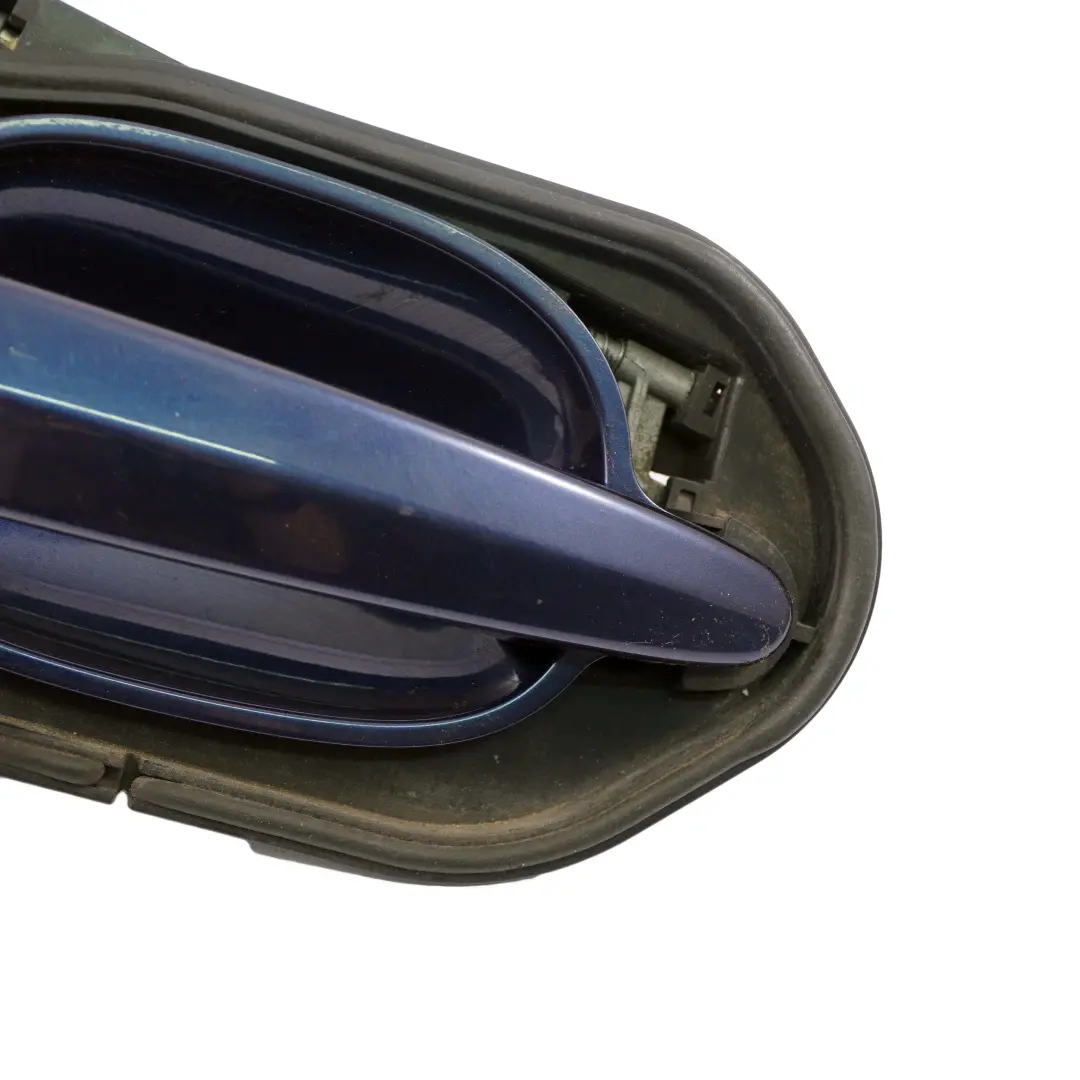 Complete Front Right Grab Handle O/S Tiefseeblau Blue A76 to BMW 5 Series E60 E61 with Part number 7034469 BMW 5 Series E60 E61 Complete Front Right Grab Handle O/S Tiefseeblau Blue A76 - SKU rhd-7034469-DSB - Part number 7034469