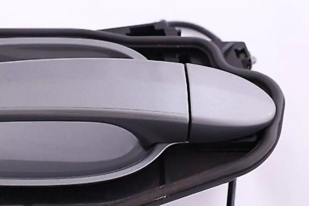 Complete Front Left Grab Handle N/S Spacegrau Grey to BMW 5 Series 1 E60 E61 with Part number 7034469 BMW 5 Series 1 E60 E61 Complete Front Left Grab Handle N/S Spacegrau Grey - SKU rhd-7034469-SCG1 - Part number 7034469