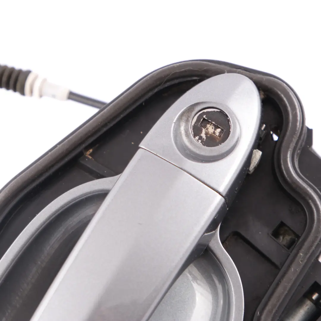 Grab Handle BMW E60 E61 3 Front Right O/S Door Spacegrau Space Grey Metallic A52 to with Part number 7034469 Grab Handle BMW E60 E61 3 Front Right O/S Door Spacegrau Space Grey Metallic A52 - SKU rhd-7034469-SCG3 - Part number 7034469