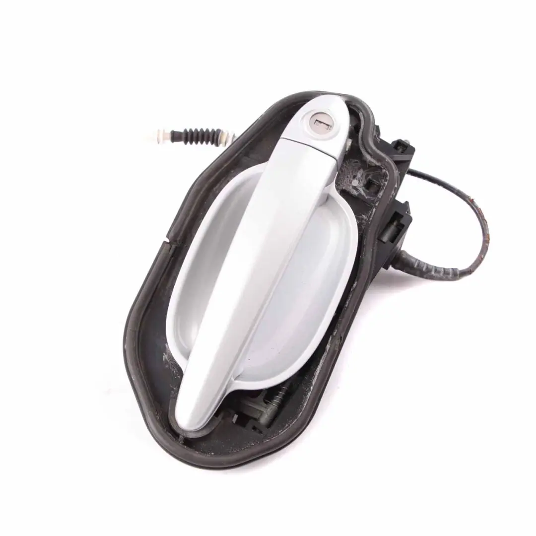 Grab Handle BMW E60 E61 1 Front Right O/S Door Titansilber Titanium Silver 354 to with Part number 7034469 Grab Handle BMW E60 E61 1 Front Right O/S Door Titansilber Titanium Silver 354 - SKU rhd-7034469-TS1 - Part number 7034469
