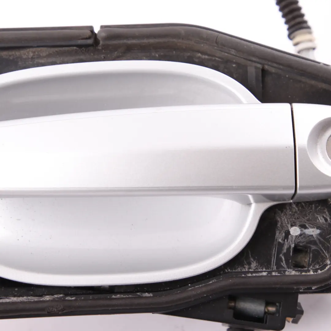 Grab Handle BMW E60 E61 1 Front Right O/S Door Titansilber Titanium Silver 354 to with Part number 7034469 Grab Handle BMW E60 E61 1 Front Right O/S Door Titansilber Titanium Silver 354 - SKU rhd-7034469-TS1 - Part number 7034469