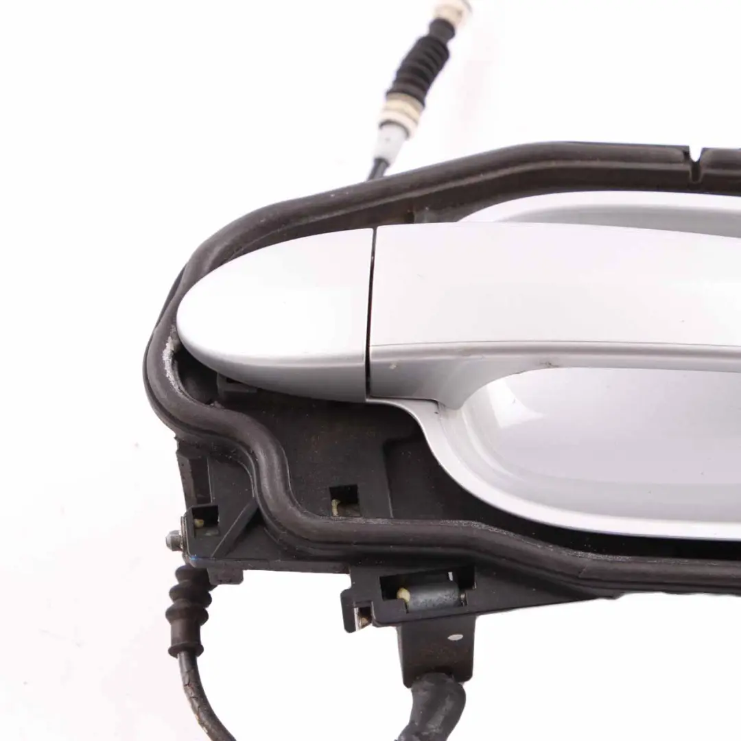 Grab Handle Front Left N/S Door 1 Titansilber Metallic Silver 354 to BMW E60 E61 with Part number 7034543 BMW E60 E61 Grab Handle Front Left N/S Door 1 Titansilber Metallic Silver 354 - SKU rhd-7034543-TS1 - Part number 7034543