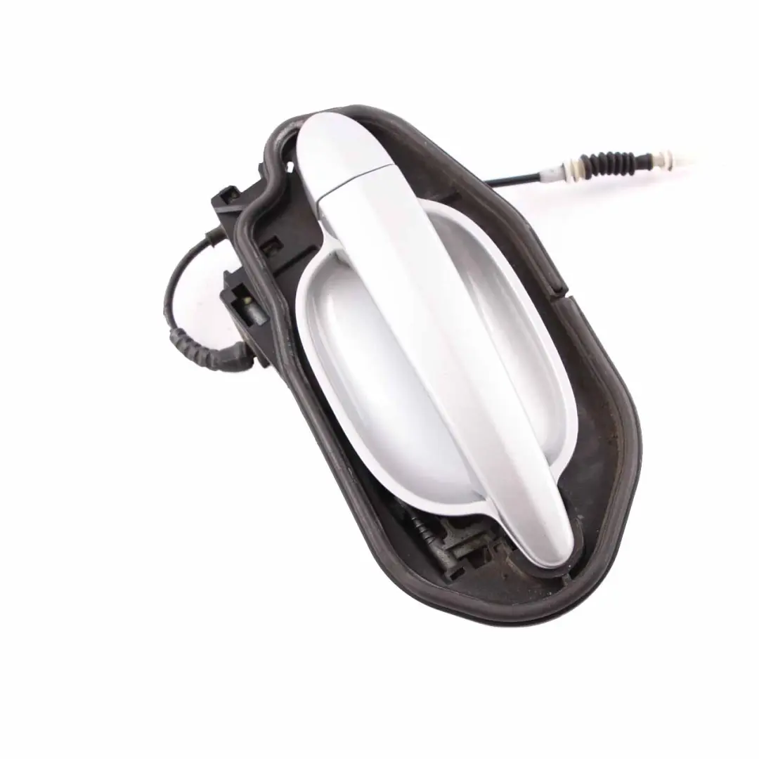 Grab Handle Front Left N/S Door 1 Titansilber Metallic Silver 354 to BMW E60 E61 with Part number 7034543 BMW E60 E61 Grab Handle Front Left N/S Door 1 Titansilber Metallic Silver 354 - SKU rhd-7034543-TS1 - Part number 7034543