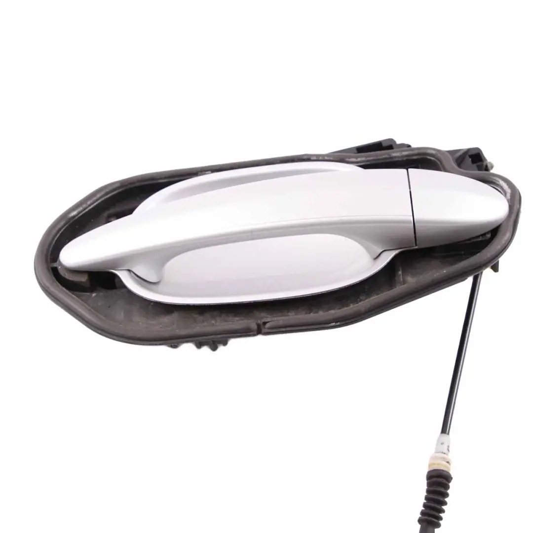 Grab Handle Front Left N/S Door 1 Titansilber Metallic Silver 354 to BMW E60 E61 with Part number 7034543 BMW E60 E61 Grab Handle Front Left N/S Door 1 Titansilber Metallic Silver 354 - SKU rhd-7034543-TS1 - Part number 7034543