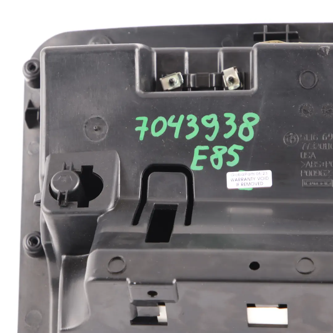 Glove Box Lid Storage Case Housing Black 6961766 to BMW Z4 Series E85 E86 with Part number 7043938 BMW Z4 Series E85 E86 Glove Box Lid Storage Case Housing Black 6961766 - SKU rhd-7043938 - Part number 7043938