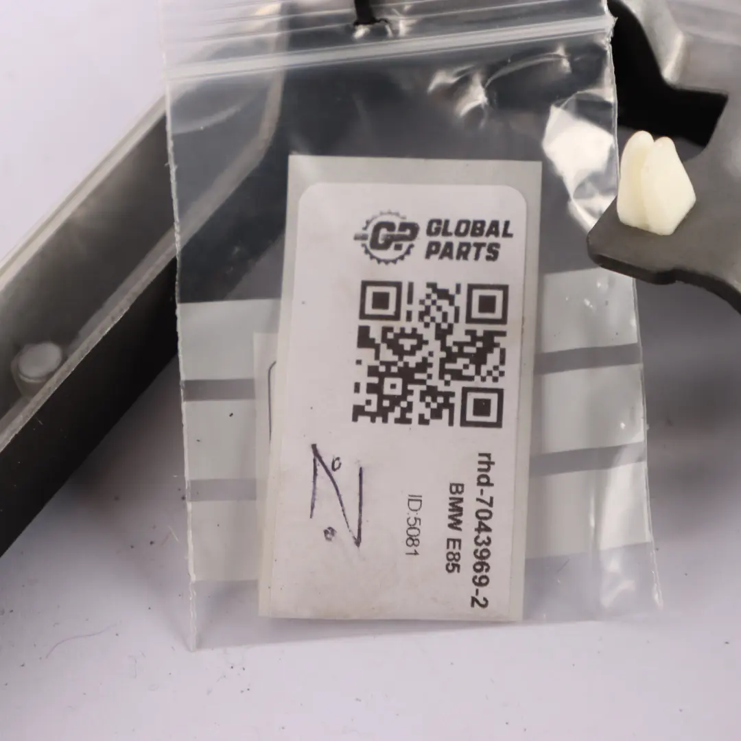 Interior Decor Trim Strip Dash Panel Plane Tree Wood Left N/S to BMW Z4 E85 with Part number 7043969 BMW Z4 E85 Interior Decor Trim Strip Dash Panel Plane Tree Wood Left N/S - SKU rhd-7043969-2 - Part number 7043969