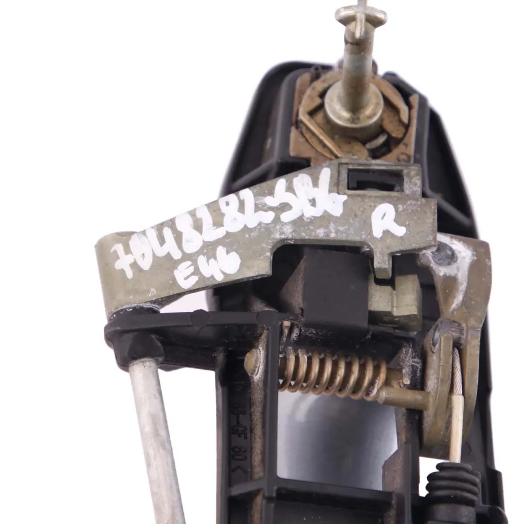 Outside Door Handle Front Right O/S Silbergrau Silver Grey A08 to BMW 3 Series E46 with Part number 7048282 BMW 3 Series E46 Outside Door Handle Front Right O/S Silbergrau Silver Grey A08 - SKU rhd-7048282-SBG - Part number 7048282