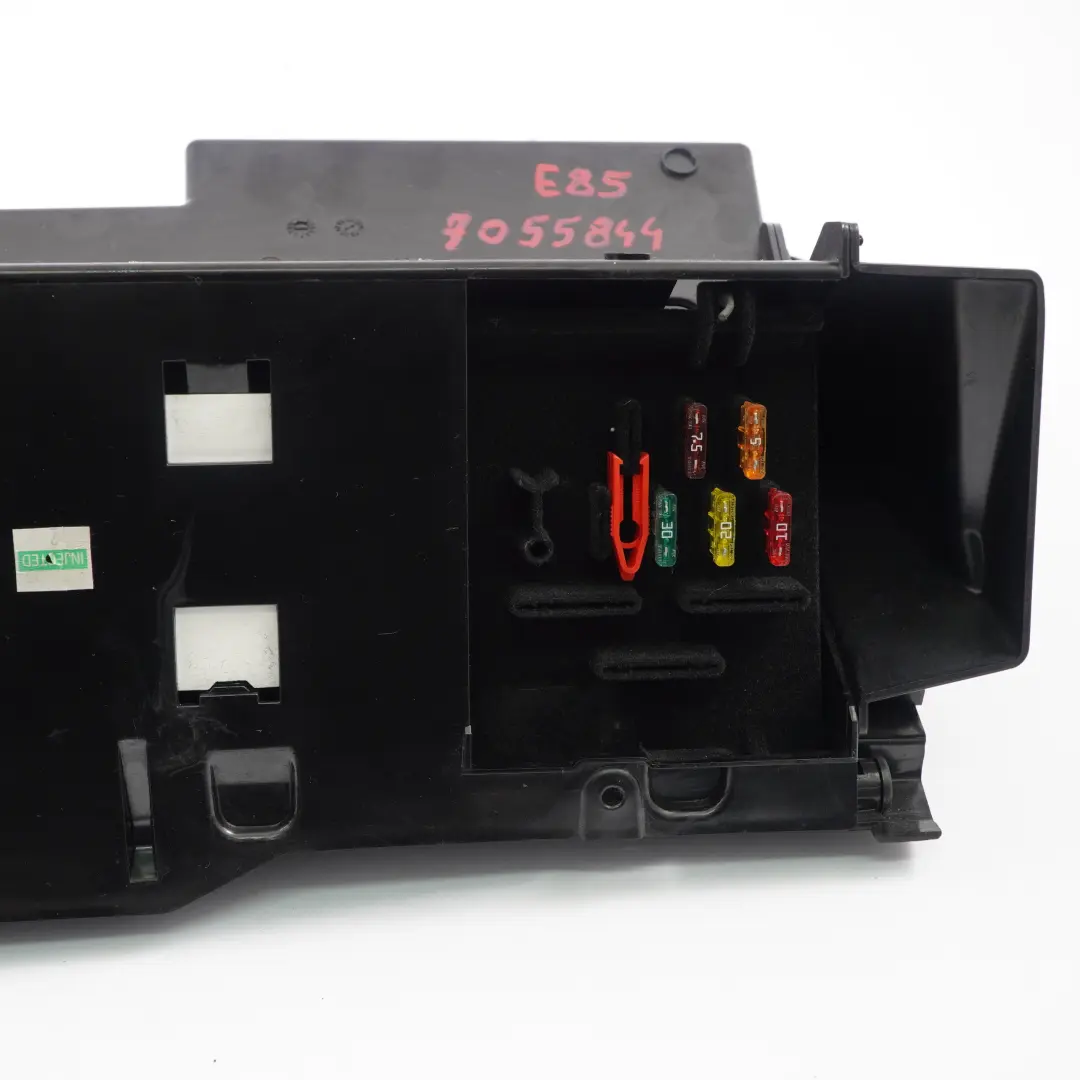 Glove Box Glovebox Lid Cover Grau Grey to BMW Z4 Series E85 with Part number 7055844 BMW Z4 Series E85 Glove Box Glovebox Lid Cover Grau Grey - SKU rhd-7055844 - Part number 7055844