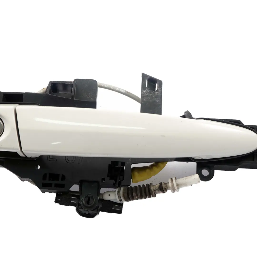  Door Grab Handle BMW E81 E87 Front Right O/S Outside Alpinweiss Alpine White 300 - SKU rhd-7059677-AW4 - Part number 7059677