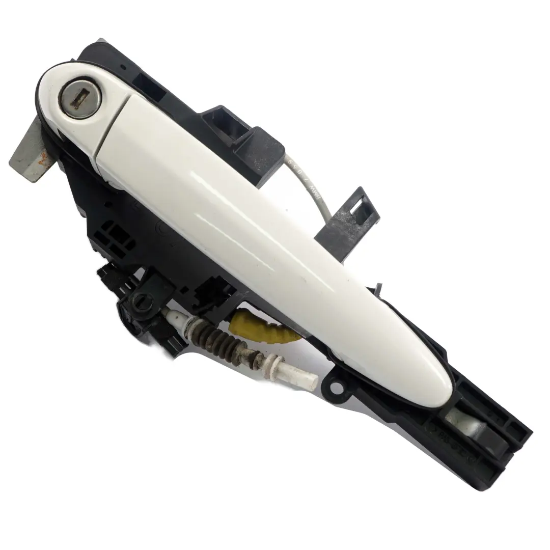 Door Grab Handle BMW E81 E87 Front Right O/S Outside Alpinweiss Alpine White 300 to with Part number 7059677 Door Grab Handle BMW E81 E87 Front Right O/S Outside Alpinweiss Alpine White 300 - SKU rhd-7059677-AW4 - Part number 7059677