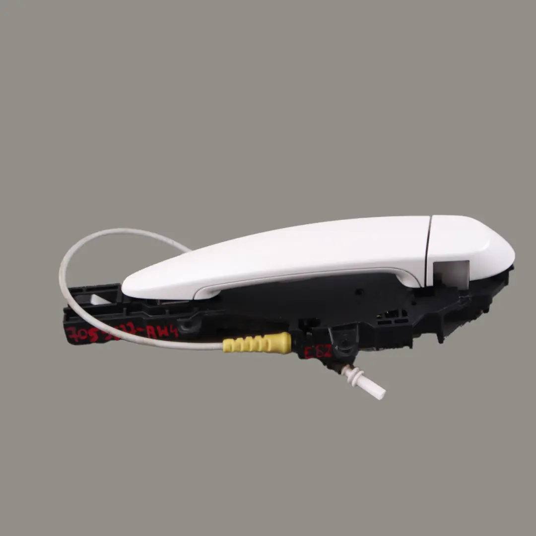Grab Handle BMW E81 E87 5 Complete Front Left Door N/S Alpinweiss White 300 to with Part number 7059677 Grab Handle BMW E81 E87 5 Complete Front Left Door N/S Alpinweiss White 300 - SKU rhd-7059677-AW5 - Part number 7059677