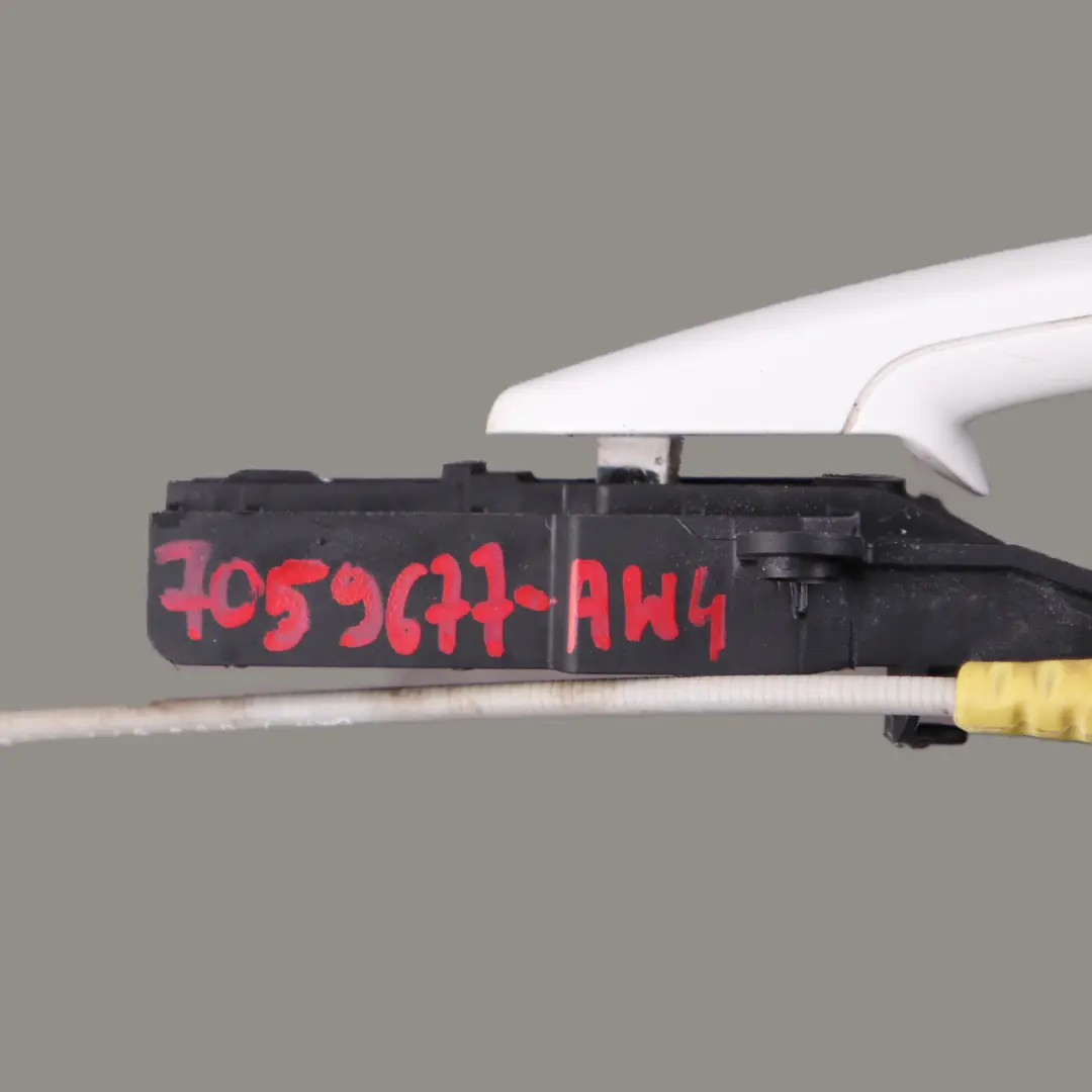 Grab Handle BMW E81 E87 5 Complete Front Left Door N/S Alpinweiss White 300 to with Part number 7059677 Grab Handle BMW E81 E87 5 Complete Front Left Door N/S Alpinweiss White 300 - SKU rhd-7059677-AW5 - Part number 7059677