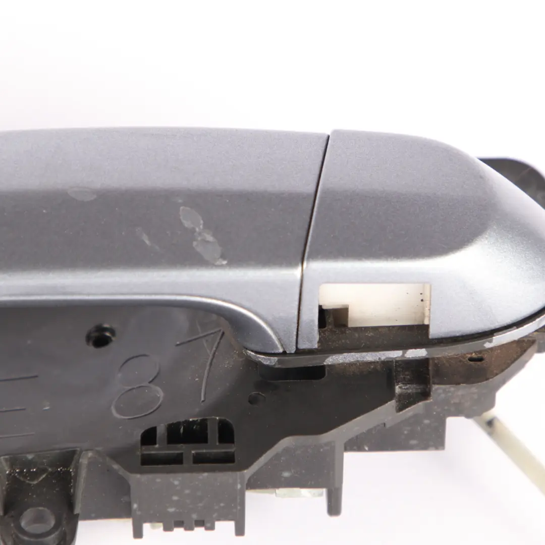 Grab Handle BMW E87 Front Left Door N/S Quarzblau Metallic Quartz Blue A18 to with Part number 7059677 Grab Handle BMW E87 Front Left Door N/S Quarzblau Metallic Quartz Blue A18 - SKU rhd-7059677-QB1 - Part number 7059677