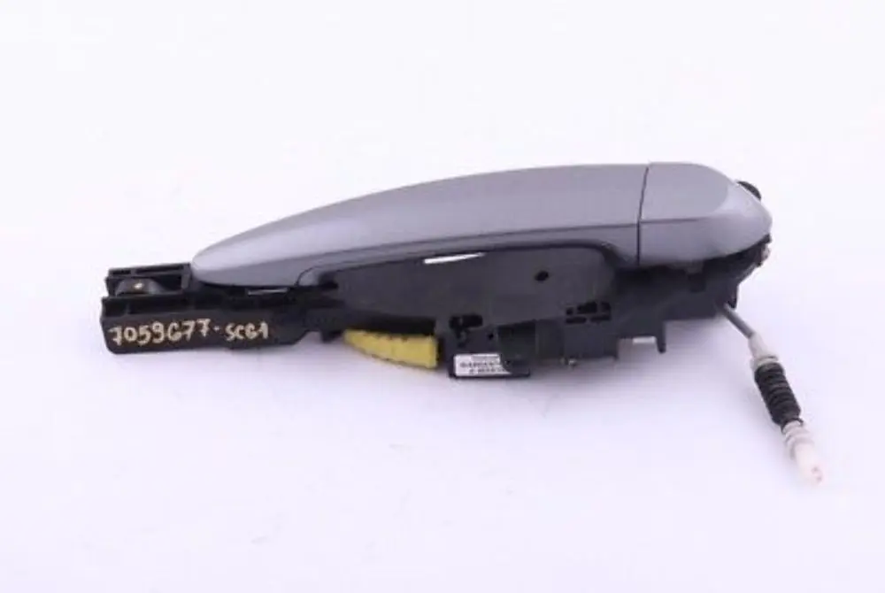 Complete Front Left Grab Handle N/S Spacegrau Metallic to BMW 1 Series E81 E87 with Part number 7059677 BMW 1 Series E81 E87 Complete Front Left Grab Handle N/S Spacegrau Metallic - SKU rhd-7059677-SCG1 - Part number 7059677