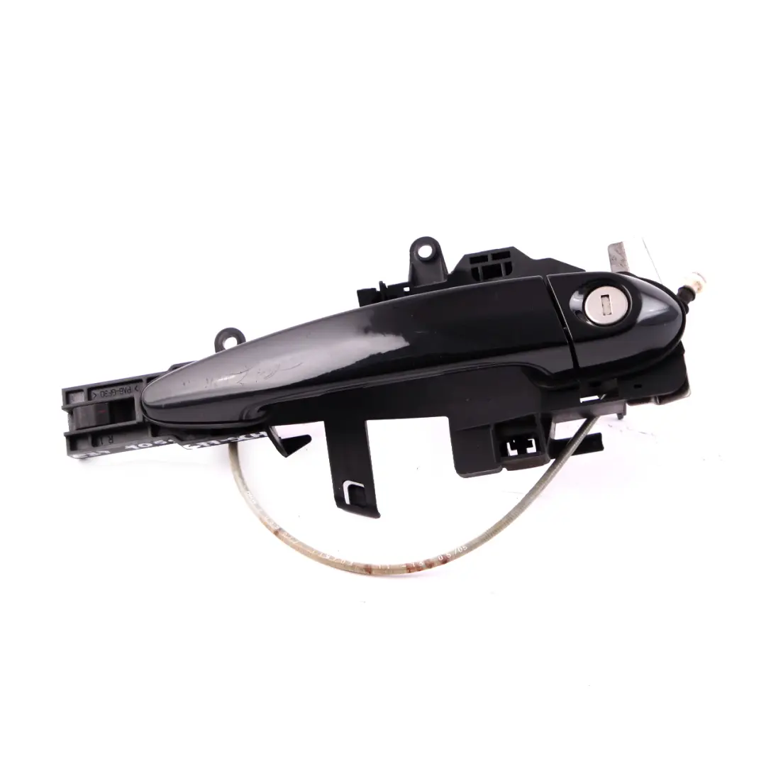 Complete Front Right Grab Handle O/S Schwarz 2 Black 668 to BMW 1 Series E81 E87 with Part number 7059677 BMW 1 Series E81 E87 Complete Front Right Grab Handle O/S Schwarz 2 Black 668 - SKU rhd-7059677-SCH - Part number 7059677