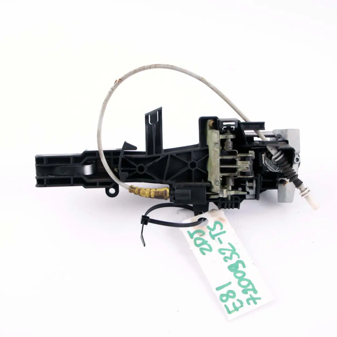 Complete Front Right Grab Handle O/S Titansilber Silver to BMW 1 Series E81 E87 with Part number 7059677 BMW 1 Series E81 E87 Complete Front Right Grab Handle O/S Titansilber Silver - SKU rhd-7059677-TS - Part number 7059677