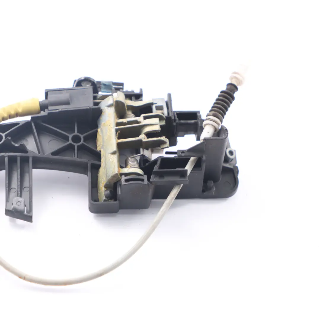 Carrier Outside Front Left N/S Door Grab Handle Bracket to BMW E81 E87 with Part number 7059677 BMW E81 E87 Carrier Outside Front Left N/S Door Grab Handle Bracket - SKU rhd-7059677 - Part number 7059677