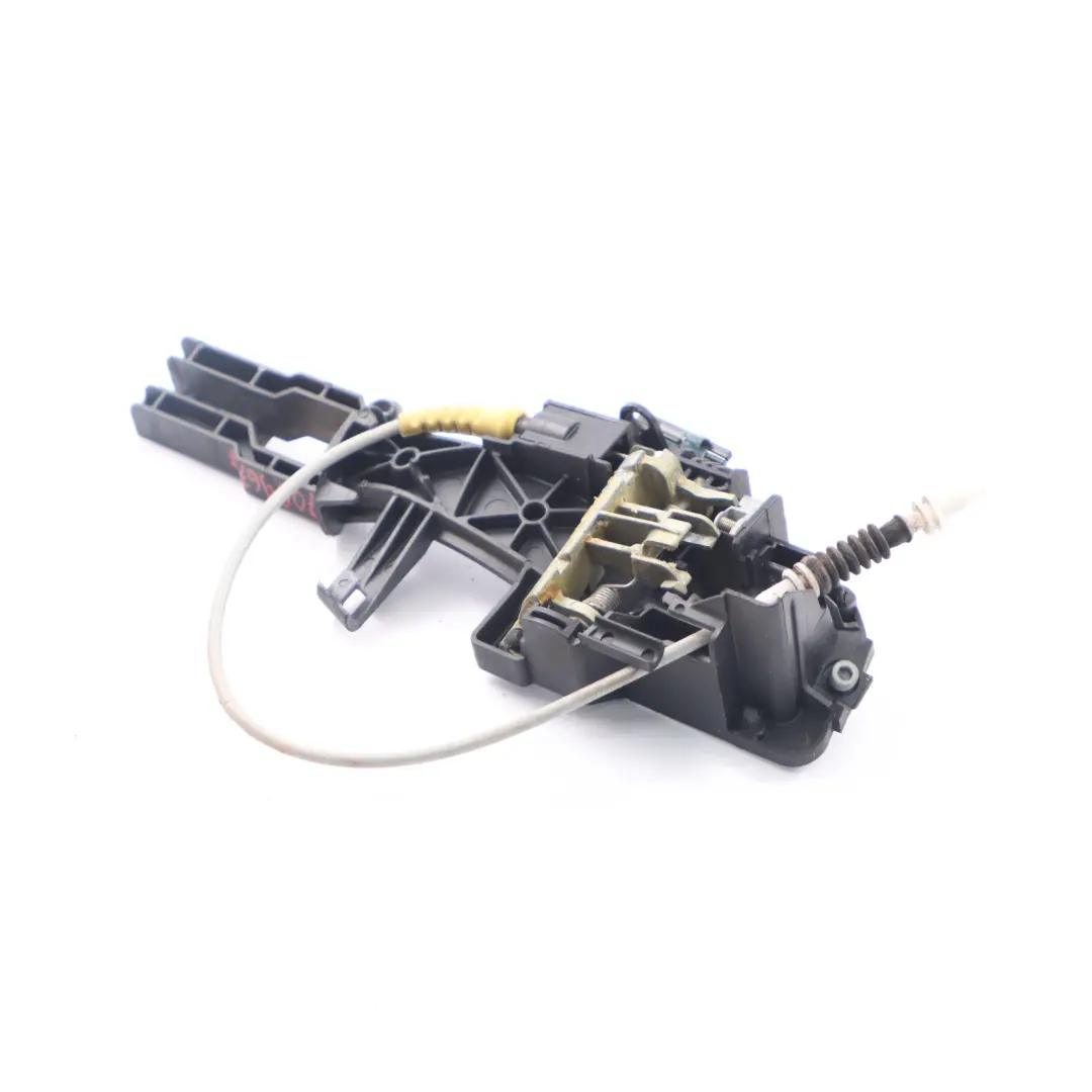 Carrier Outside Front Left N/S Door Grab Handle Bracket to BMW E81 E87 with Part number 7059677 BMW E81 E87 Carrier Outside Front Left N/S Door Grab Handle Bracket - SKU rhd-7059677 - Part number 7059677