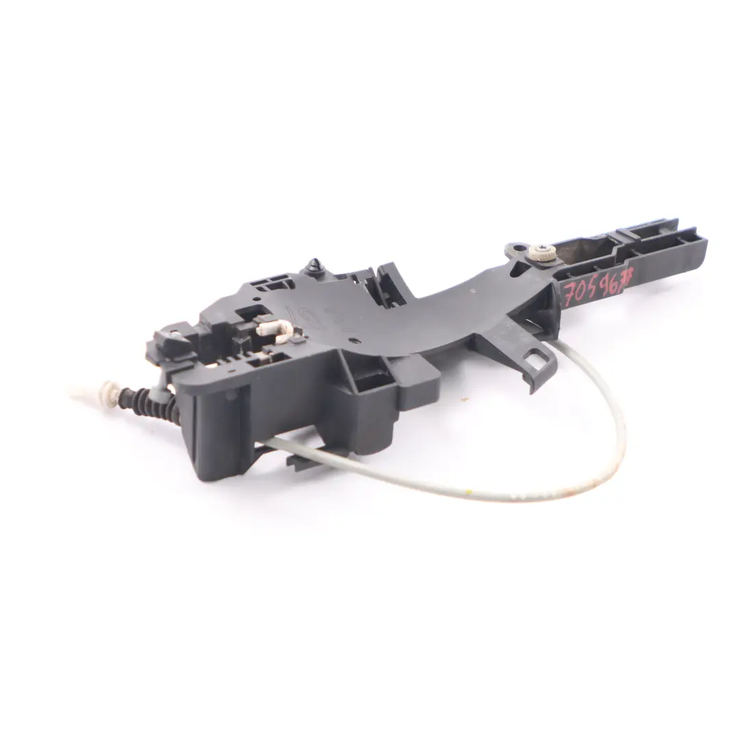 Carrier Outside Front Left N/S Door Grab Handle Bracket to BMW E81 E87 with Part number 7059677 BMW E81 E87 Carrier Outside Front Left N/S Door Grab Handle Bracket - SKU rhd-7059677 - Part number 7059677