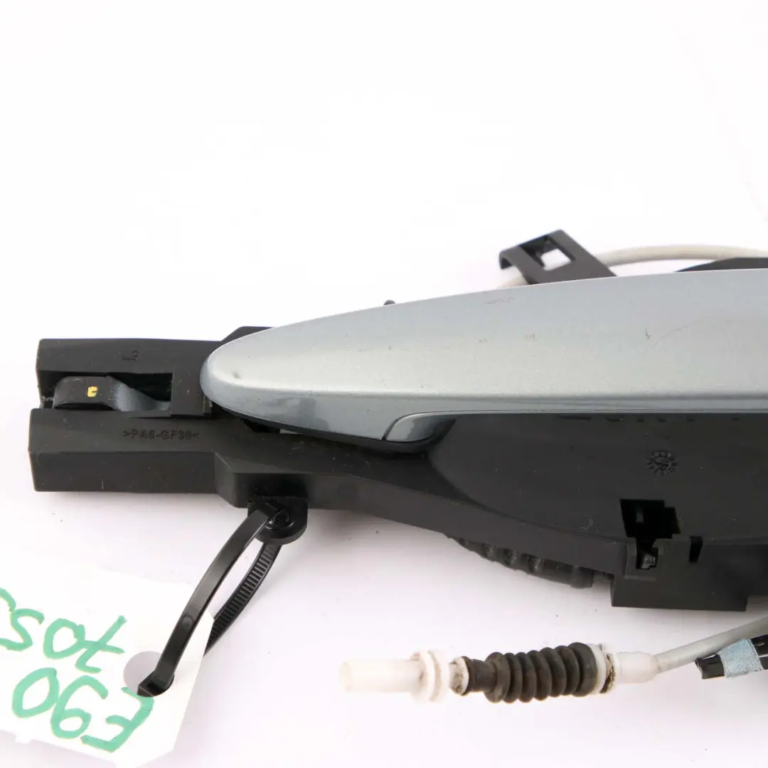 Grab Handle Door BMW E90 E91 Front Left N/S Outside Arktis Arctic Metallic A34 to with Part number 7059971 Grab Handle Door BMW E90 E91 Front Left N/S Outside Arktis Arctic Metallic A34 - SKU rhd-7059971-AM1 - Part number 7059971