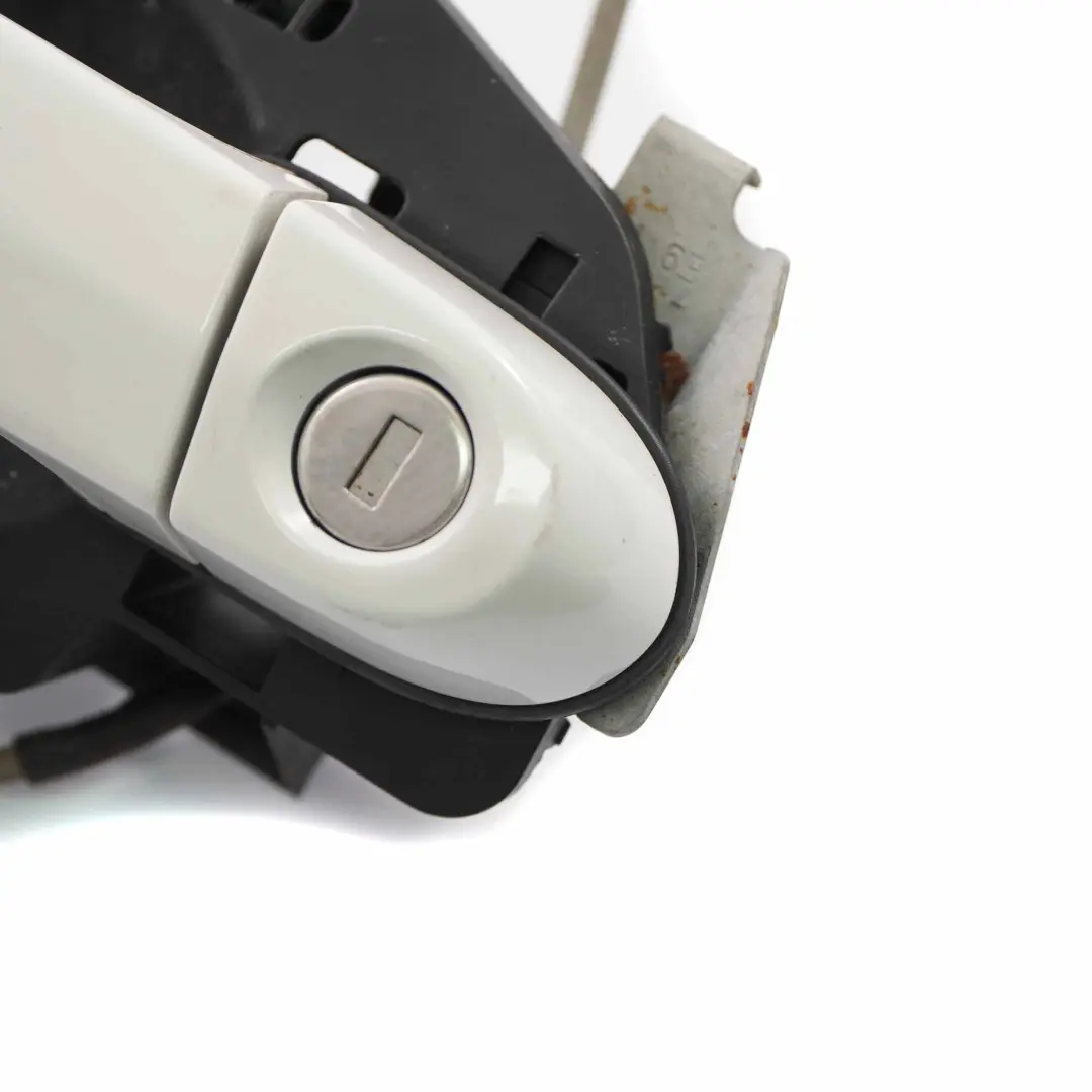 Door Grab Handle BMW E90 E91 Front Right O/S Alpinweiss Alpine White 300 to with Part number 7059971 Door Grab Handle BMW E90 E91 Front Right O/S Alpinweiss Alpine White 300 - SKU rhd-7059971-AW - Part number 7059971