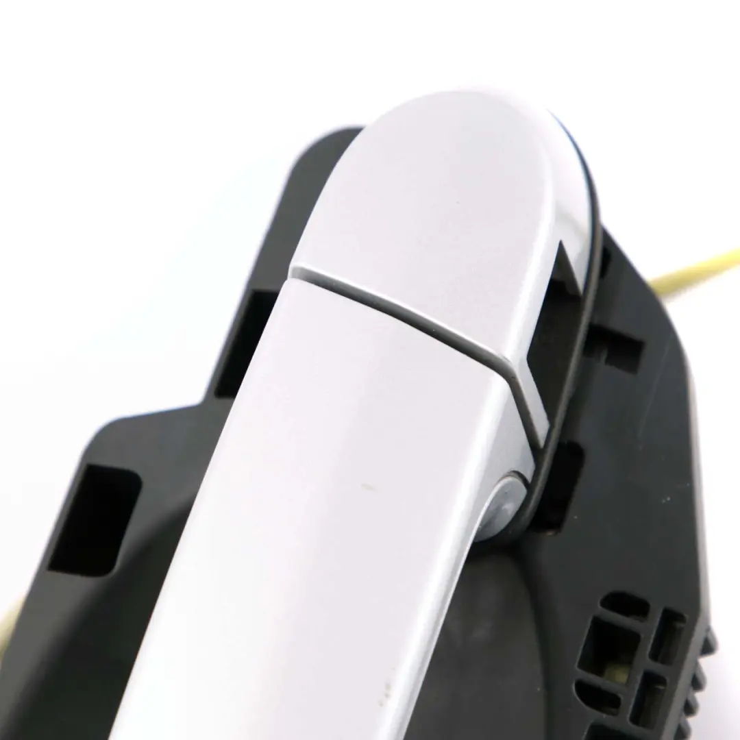 Grab Outside Door Handle Front Left N/S Titansilber Silver to BMW E90 E91 Passenger with Part number 445183 BMW E90 E91 Passenger Grab Outside Door Handle Front Left N/S Titansilber Silver - SKU rhd-7059971-TS - Part number 445183