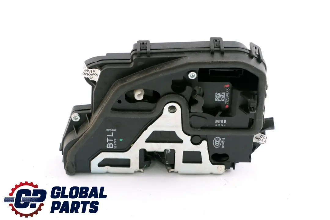Vorne links Türschlossbetätiger Klinke für BMW E60 E81 E87 E90 F10 F20 F21 F30 F31 mit Teilenummer 7059973 BMW E60 E81 E87 E90 F10 F20 F21 F30 F31 Vorne links Türschlossbetätiger Klinke - SKU rhd-7059973 - Teilenummer 7059973