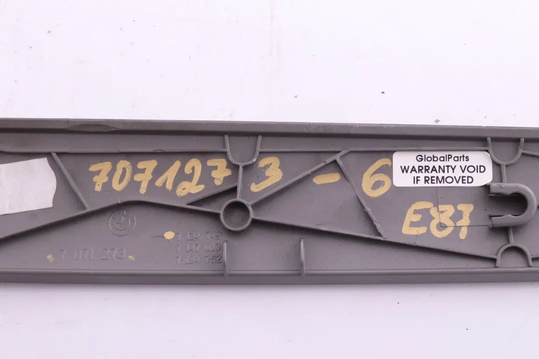 Dashboard I Panel Centre Trim Titan 90 Silver 7071273 to BMW 1 Series 6 E81 E87 E88 with Part number 7124749 BMW 1 Series 6 E81 E87 E88 Dashboard I Panel Centre Trim Titan 90 Silver 7071273 - SKU rhd-7071273-6 - Part number 7124749