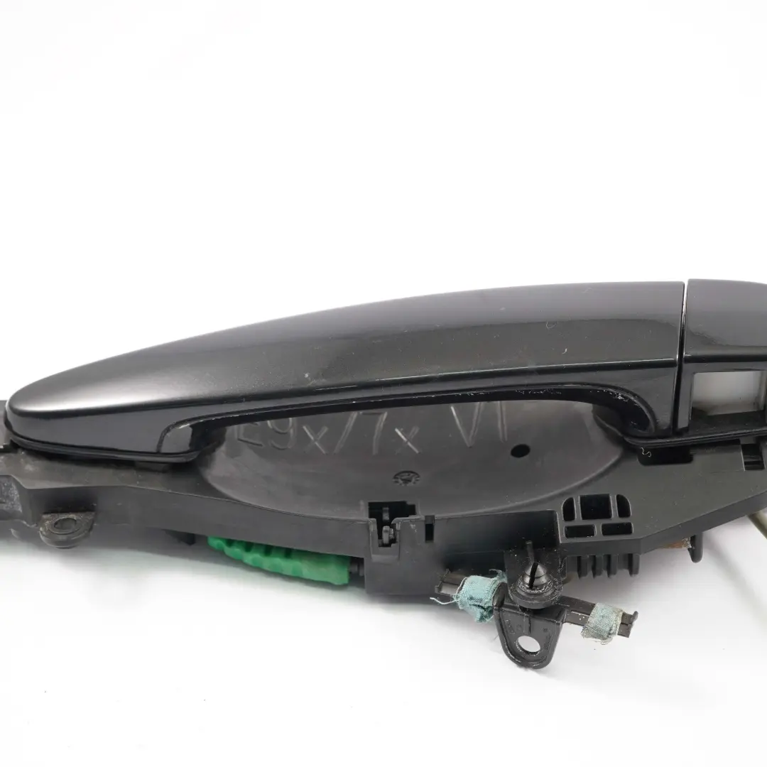 Grab Handle Door BMW E92 E93 Front Left N/S Outside Black Sapphire Metallic 475 to with Part number 7059971 Grab Handle Door BMW E92 E93 Front Left N/S Outside Black Sapphire Metallic 475 - SKU rhd-7119603-BS2 - Part number 7059971