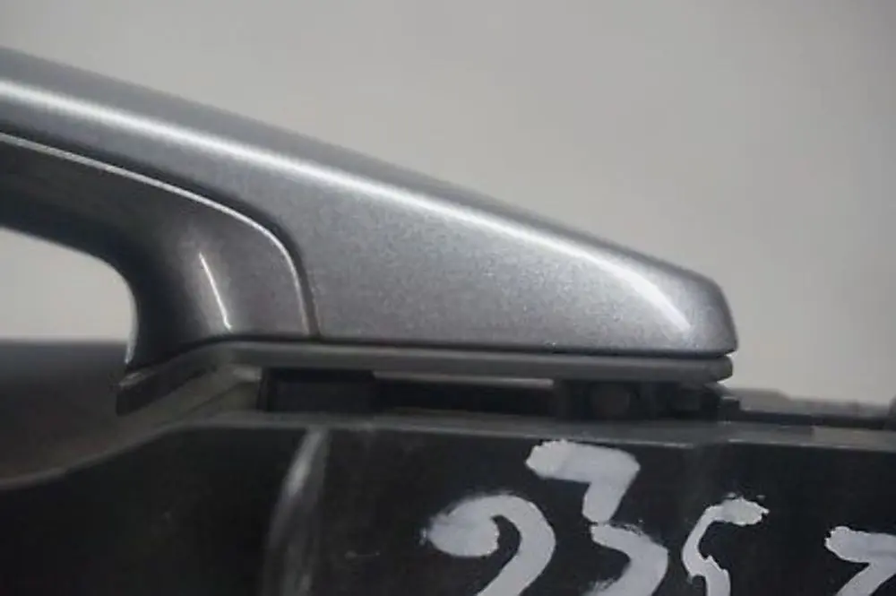 Complete Front Left Grab Handle N/S Spacegrau Space Grey to BMW 3 Series E92 E93 with Part number 7119603 BMW 3 Series E92 E93 Complete Front Left Grab Handle N/S Spacegrau Space Grey - SKU rhd-7119603-SCG - Part number 7119603