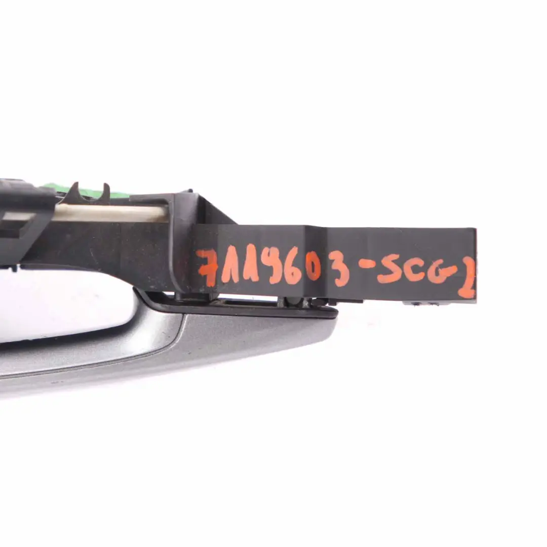 Grab Handle BMW E92 E93 2 Front Right Door O/S Spacegrau Space Grey Metallic A52 to with Part number 7119603 Grab Handle BMW E92 E93 2 Front Right Door O/S Spacegrau Space Grey Metallic A52 - SKU rhd-7119603-SCG2 - Part number 7119603