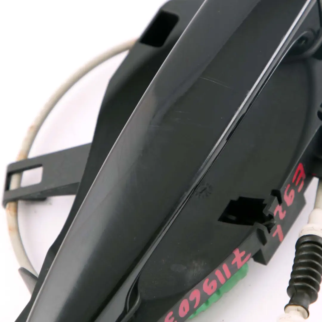 Grab Handle Door Front Left N/S Schwarz 2 Black 668 to BMW E92 with Part number 7119603 BMW E92 Grab Handle Door Front Left N/S Schwarz 2 Black 668 - SKU rhd-7119603-SCH1 - Part number 7119603