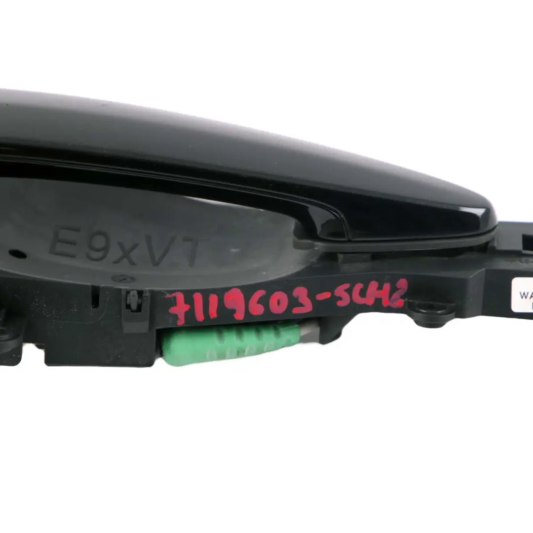Grab Handle Door Complete Front Right O/S Schwarz 2 Black 668 to BMW E92 with Part number 7059971 BMW E92 Grab Handle Door Complete Front Right O/S Schwarz 2 Black 668 - SKU rhd-7119603-SCH2 - Part number 7059971