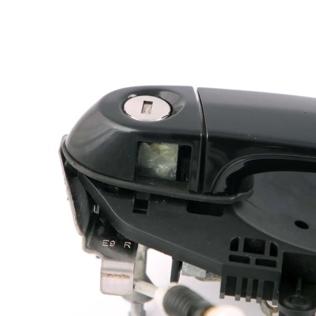 Grab Handle Door Complete Front Right O/S Schwarz 2 Black 668 to BMW E92 with Part number 7059971 BMW E92 Grab Handle Door Complete Front Right O/S Schwarz 2 Black 668 - SKU rhd-7119603-SCH2 - Part number 7059971