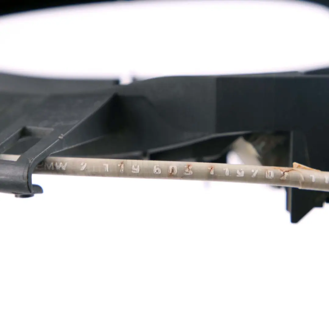 Grab Handle Door Complete Front Right O/S Schwarz 2 Black 668 to BMW E92 with Part number 7059971 BMW E92 Grab Handle Door Complete Front Right O/S Schwarz 2 Black 668 - SKU rhd-7119603-SCH2 - Part number 7059971