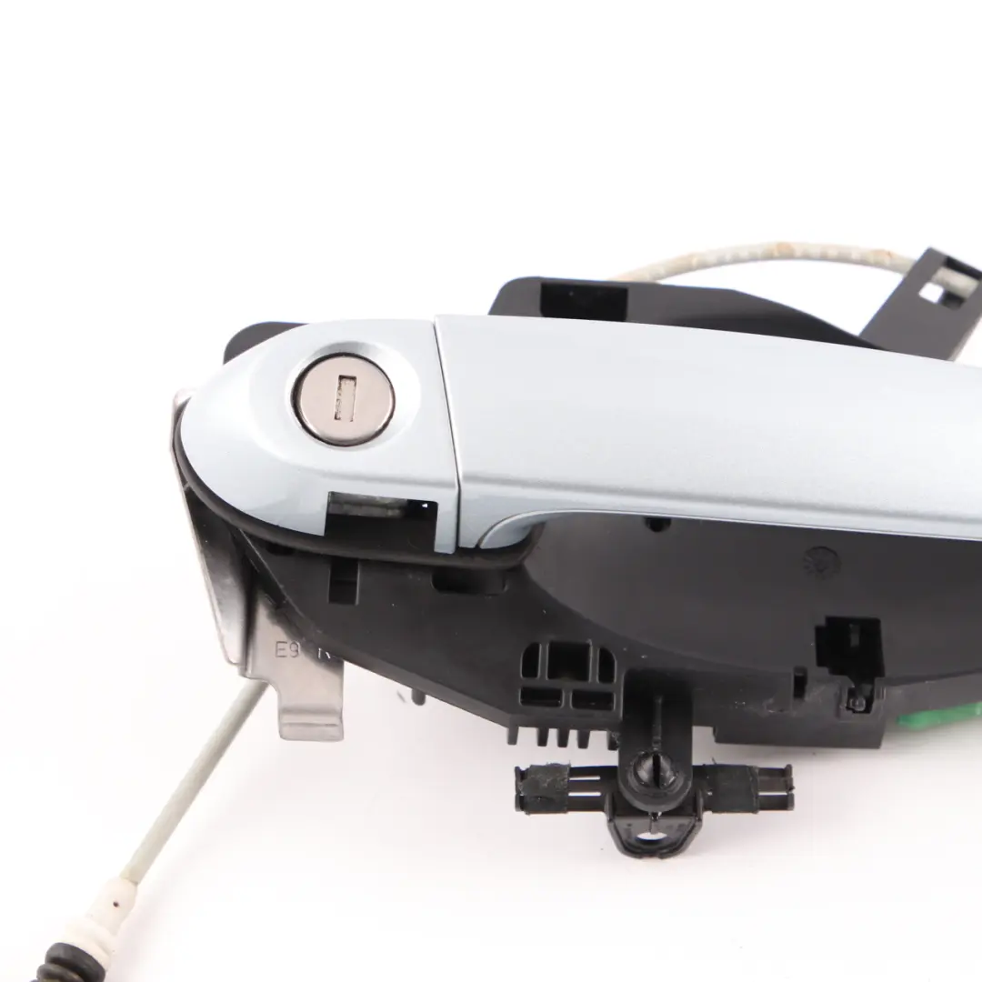 Grab Handle BMW E92 E93 Front Right Door O/S Silverstone II Metallic A29 to with Part number 7119603 Grab Handle BMW E92 E93 Front Right Door O/S Silverstone II Metallic A29 - SKU rhd-7119603-SIL - Part number 7119603