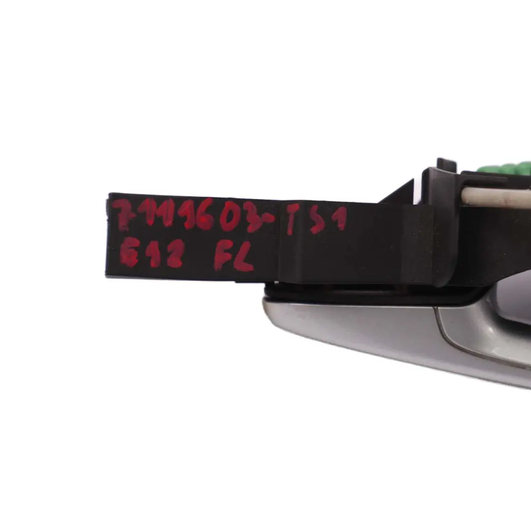 Complete Front Left Grab Handle N/S Titansilber Silver to BMW 3 Series 1 E92 E93 with Part number 7059971 BMW 3 Series 1 E92 E93 Complete Front Left Grab Handle N/S Titansilber Silver - SKU rhd-7119603-TS1 - Part number 7059971