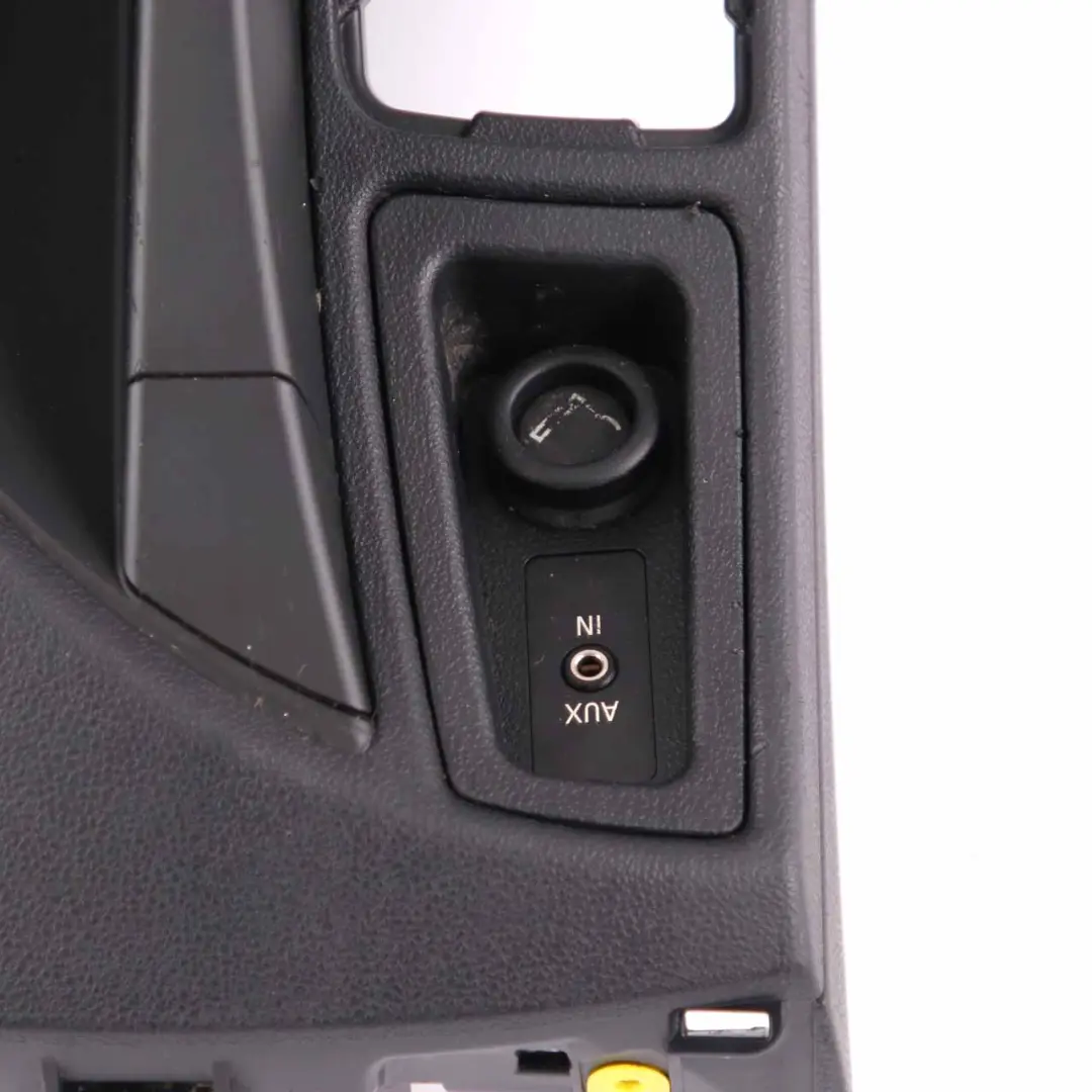 Centre Console BMW E87 LCI E81 E82 Armrest Oddments Tray Schwarz Black to with Part number 7124626 Centre Console BMW E87 LCI E81 E82 Armrest Oddments Tray Schwarz Black - SKU rhd-7124626 - Part number 7124626