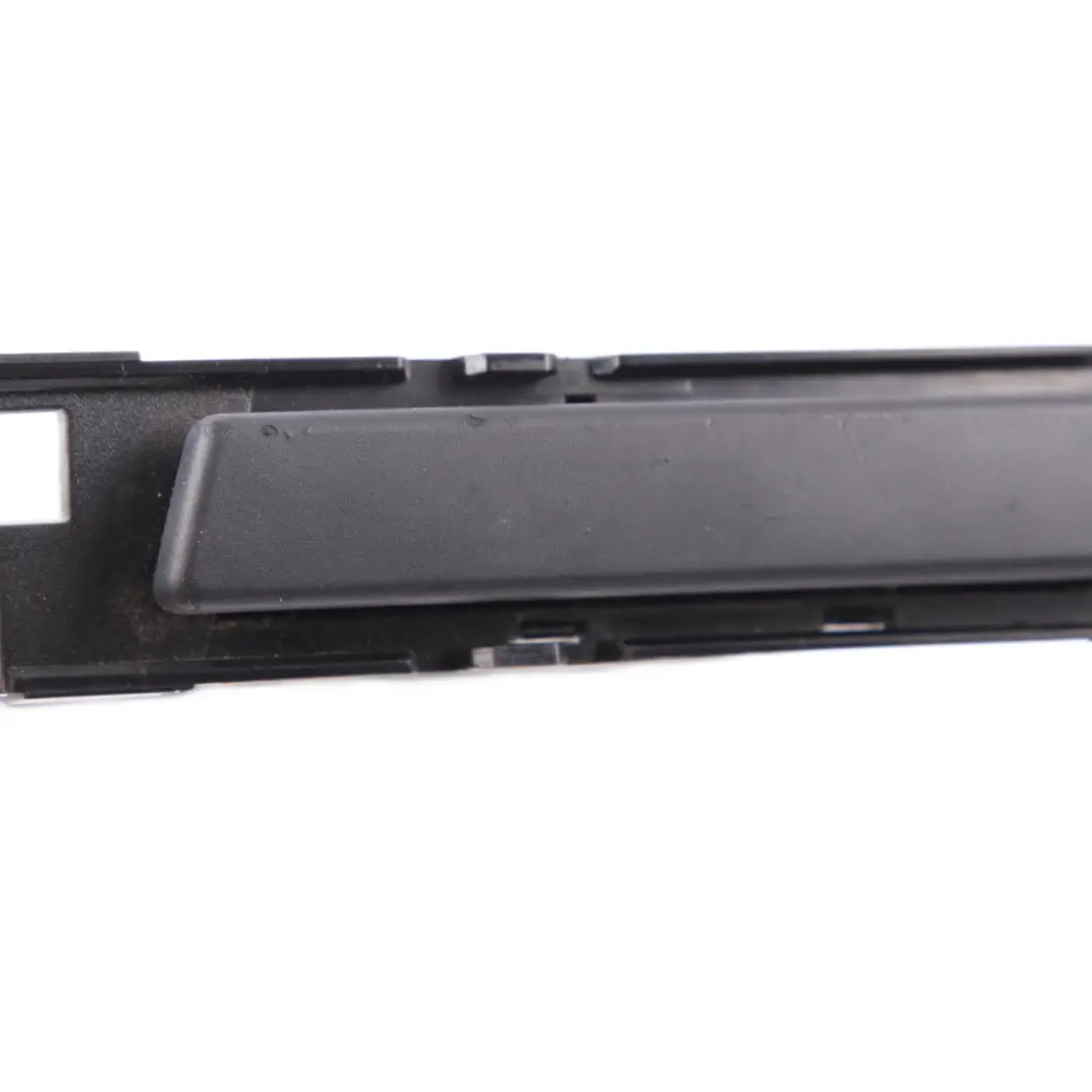 Passenger's Cup Drink Holder Left to BMW 3 Series E90 E91 E92 E93 LCI with Part number 7127463 BMW 3 Series E90 E91 E92 E93 LCI Passenger's Cup Drink Holder Left - SKU rhd-7127463-18 - Part number 7127463