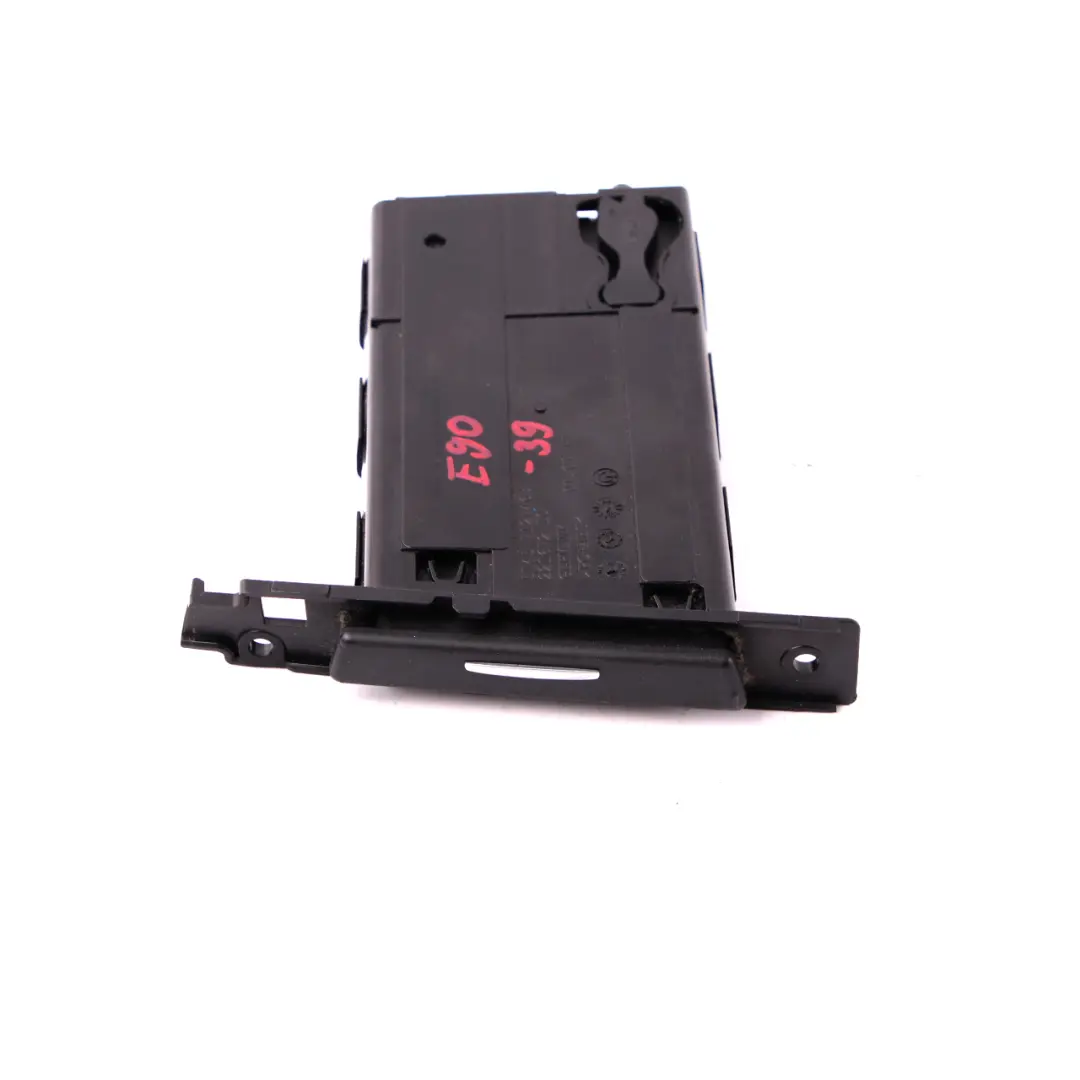 Passenger's Cup Drink Holder Left N/S Black to BMW 3 Series E90 E91 E92 E93 with Part number 7127463 BMW 3 Series E90 E91 E92 E93 Passenger's Cup Drink Holder Left N/S Black - SKU rhd-7127463-39 - Part number 7127463