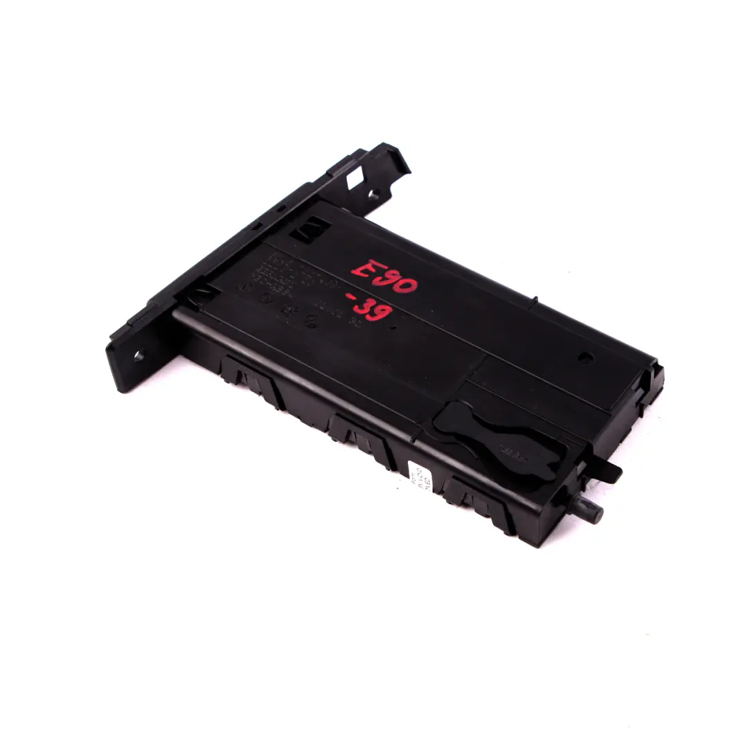 Passenger's Cup Drink Holder Left N/S Black to BMW 3 Series E90 E91 E92 E93 with Part number 7127463 BMW 3 Series E90 E91 E92 E93 Passenger's Cup Drink Holder Left N/S Black - SKU rhd-7127463-39 - Part number 7127463