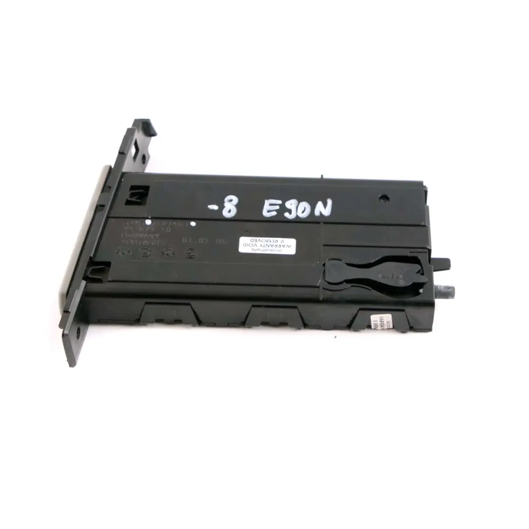 Passenger's Cup Drink Holder Left to BMW 3 Series 8 E90 E91 E92 E93 LCI with Part number 7127463 BMW 3 Series 8 E90 E91 E92 E93 LCI Passenger's Cup Drink Holder Left - SKU rhd-7127463-8 - Part number 7127463