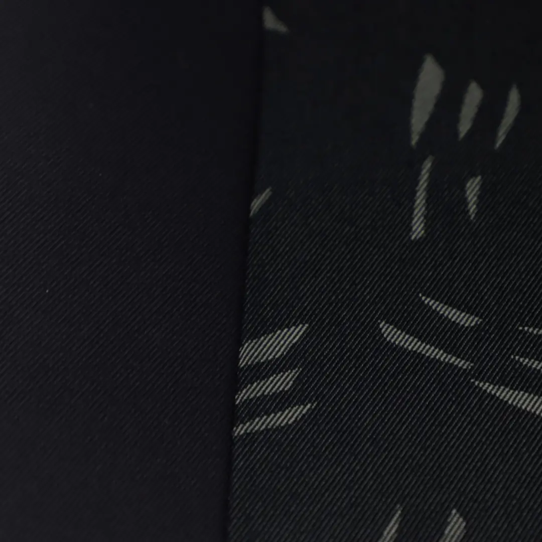 Siège avant gauche Tissu Tissu Random Panther Black pour Mini Cabrio R52 à propos du numéro de pièce 7131923 Mini Cabrio R52 Siège avant gauche Tissu Tissu Random Panther Black - SKU rhd-7131923 - Numéro de pièce 7131923