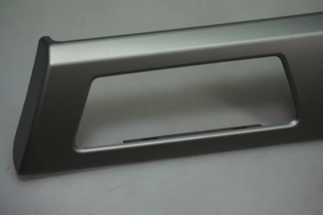 Decorative Dashboard Strip Trim Titan 90 Silver to BMW 3 Series E90 E91 with Part number 7132846 BMW 3 Series E90 E91 Decorative Dashboard Strip Trim Titan 90 Silver - SKU rhd-7132846-2 - Part number 7132846