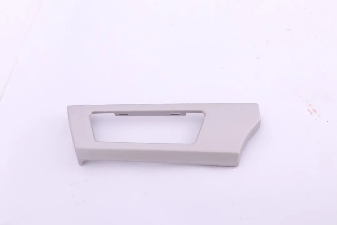 Decorative Strip Dashboard Right Satin Silver to BMW 3 Series E90 E91 LCI E92 E93 with Part number 9197276 BMW 3 Series E90 E91 LCI E92 E93 Decorative Strip Dashboard Right Satin Silver - SKU rhd-7132848-12 - Part number 9197276