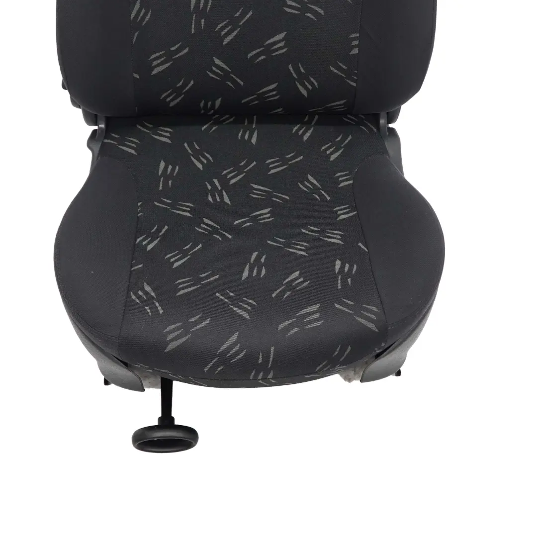 Siège Avant Gauche Tissu Tissu Random Panther Black pour Mini Cooper One R50 à propos du numéro de pièce 7136281 Mini Cooper One R50 Siège Avant Gauche Tissu Tissu Random Panther Black - SKU rhd-7136281-1 - Numéro de pièce 7136281