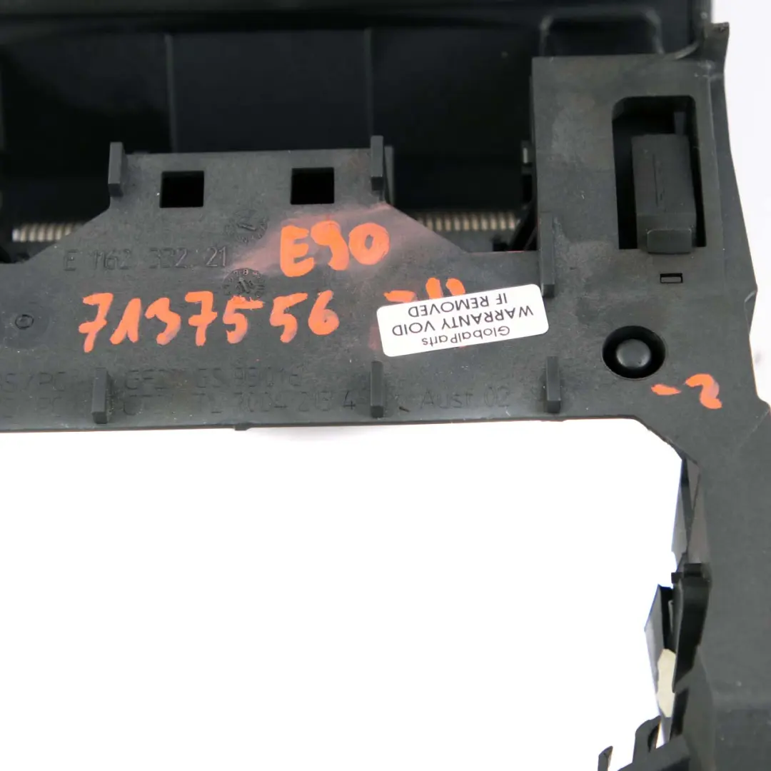  Centre Console Armrest BMW E90 E91 E91 E92 Black Cover Trim - SKU rhd-7137556-3 - Part number 7137556
